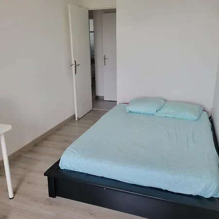 6 Pers A 5 Min -plage Et Aeroport Apartment